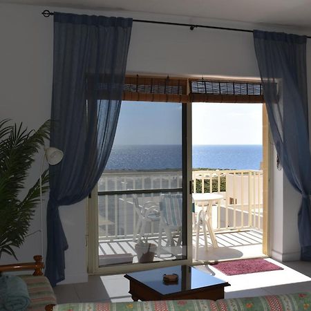 Seaview 2-Bedroom Apartment In クレンディ エクステリア 写真