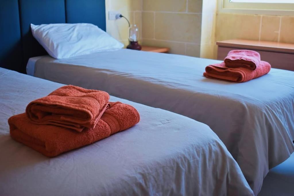 Seaview 2-Bedroom Apartment In クレンディ エクステリア 写真