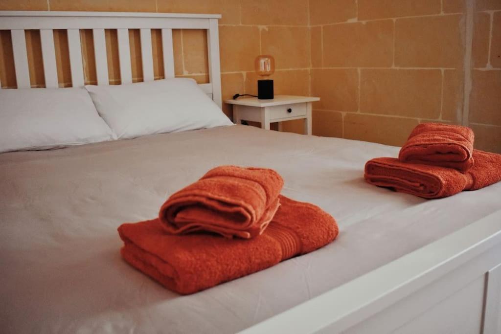 Seaview 2-Bedroom Apartment In クレンディ エクステリア 写真